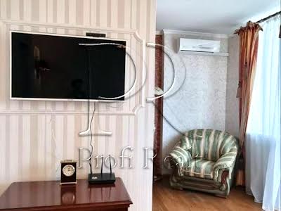 квартира за адресою Єлизавети Чавдар вул., 3