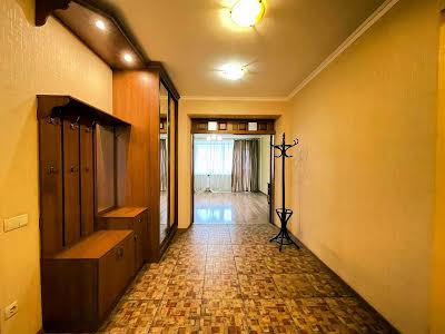 квартира за адресою Тарасівська вул., 21