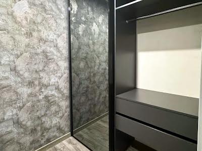 квартира за адресою Практична вул., 2