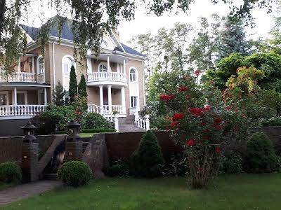 будинок за адресою Шкільна, 19б