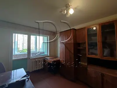 квартира за адресою Романа Шухевича просп. (Генерала Ватутіна), 22