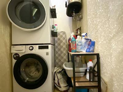 квартира за адресою Панаса Мирного вул., 28-А