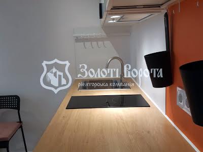 квартира за адресою Польова вул., 73