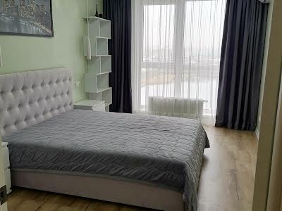 квартира по адресу Ревуцкого ул., 40-В