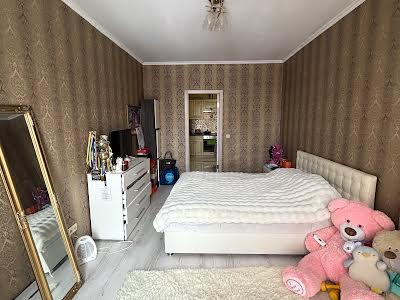 квартира за адресою Патріарха Мстислава Скрипника вул., 48-А