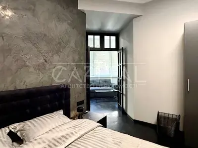 квартира за адресою Шота Руставелі вул., 20