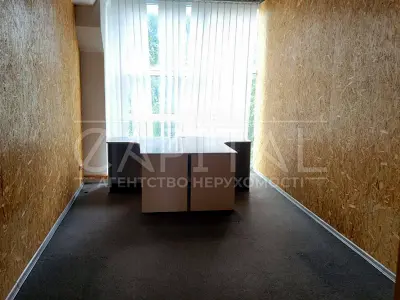 комерційна за адресою Кирилівська вул. (Фрунзе), 160