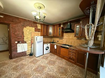 квартира за адресою Садова вул., 5-А