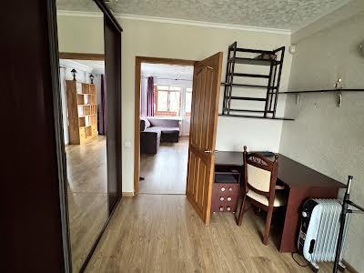квартира за адресою Парково-Сирецька вул. (Тимофія Шамрила), 12г