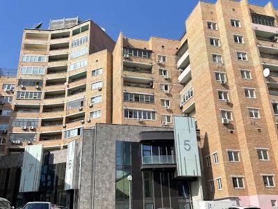 комерційна за адресою Велика Васильківська вул. (Червоноармійська), 9-2