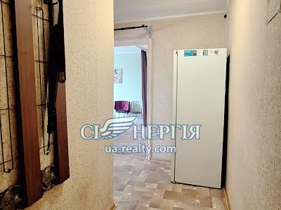 квартира за адресою Верховної Ради бульв., 18