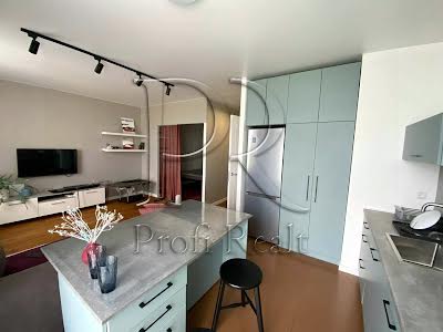 квартира за адресою Юності вул., 4