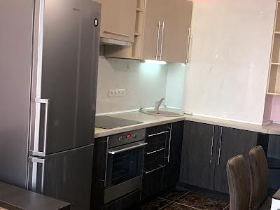 квартира за адресою Київ, Регенераторна вул., 4