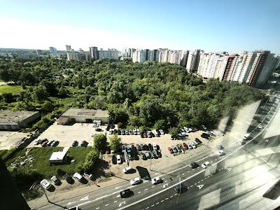 квартира за адресою Михайла Максимовича вул. (Онуфрія Трутенка), 32-Б