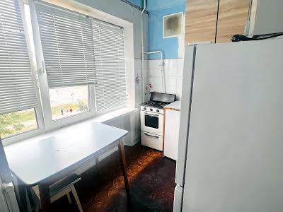 квартира за адресою Верховної Ради бульв., 3
