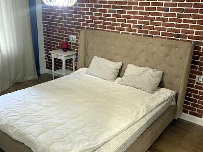 квартира за адресою Амвросія Бучми бульв., 2