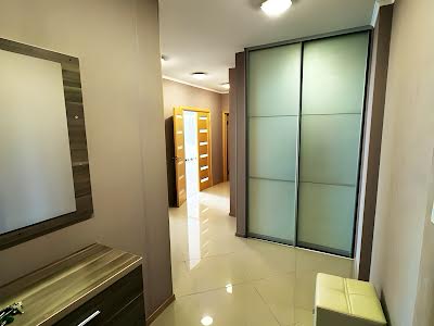 квартира за адресою Київ, Дніпровська набережна вул., 1-А