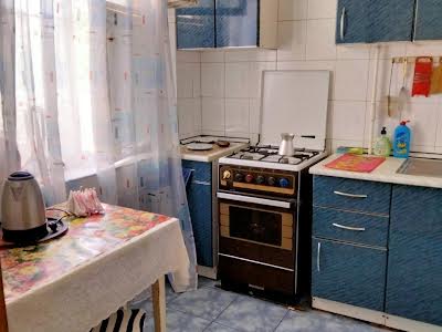 квартира за адресою Осіння вул., 10