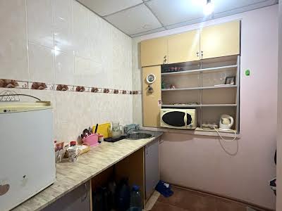 комерційна за адресою Владислава Зубенка вул. (Тимурівців), 34 А
