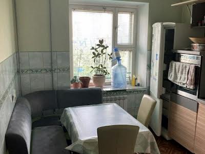 квартира по адресу Драгоманова ул., 31
