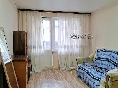 квартира за адресою Прирічна вул., 19
