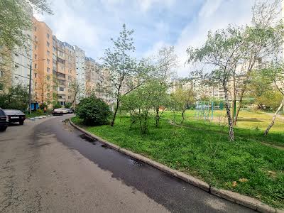 квартира по адресу Киев, Каштановая ул., 8
