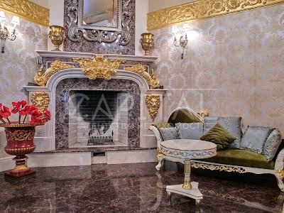 будинок за адресою с. Підгірці, Київська вул.