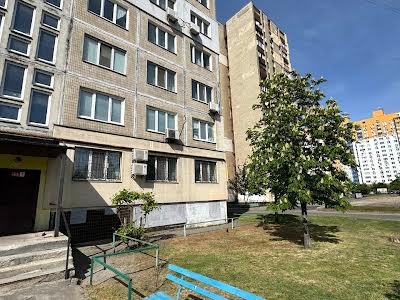 квартира по адресу Павла Тычины просп., 14-А