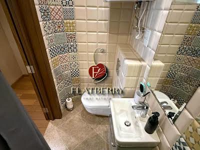 квартира за адресою Межигірська вул., 28