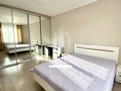 квартира за адресою Київ, Петра Калнишевського вул. (Михайла Майорова), 14
