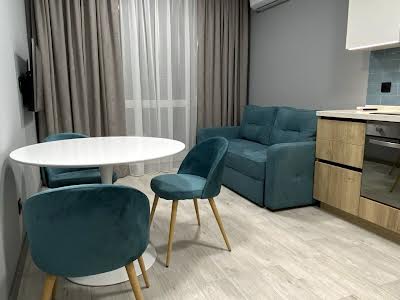 квартира за адресою Київ, Зарічна вул., 2