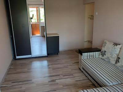 квартира по адресу Туполева академика ул., 16в