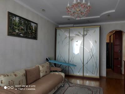 квартира за адресою Миколи Лаврухіна вул., 6