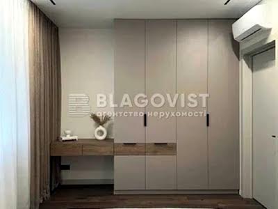 квартира за адресою Олександра Олеся вул., 7