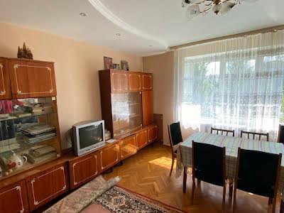 квартира по адресу Героев Полка 