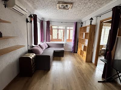 квартира за адресою Парково-Сирецька вул. (Тимофія Шамрила), 12г