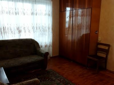 квартира за адресою Київ, Миропільська вул., 21