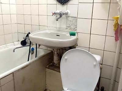 квартира за адресою Алішера Навої просп., 61
