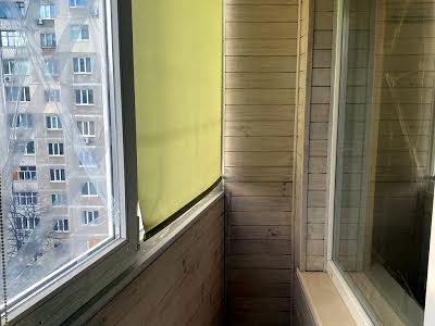 квартира за адресою Непокоренных, 12