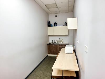 комерційна за адресою Кловський узвіз (Кловський), 7А