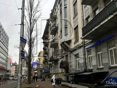коммерческая по адресу Шота Руставели ул., 23