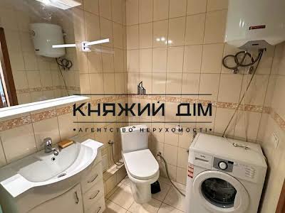 квартира за адресою Дніпровська набережна вул., 1-А