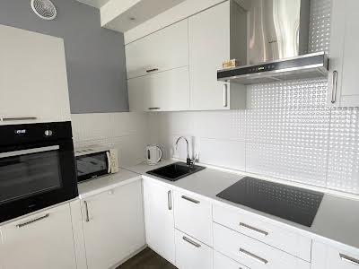 квартира за адресою Зарічна вул., 3-А