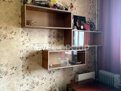 квартира по адресу Ревуцкого ул., 24/4