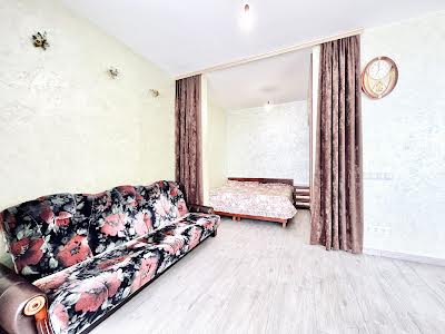 квартира по адресу Вишнева ул., 25