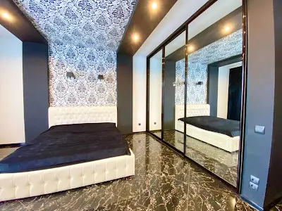 квартира за адресою Регенераторна вул., 4 к1