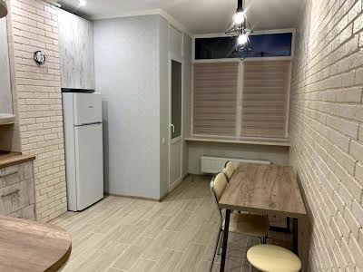квартира за адресою Київ, Юнацька вул., 4