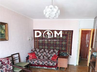 квартира за адресою Митрополита Василя Липківського вул. (Урицького), 32