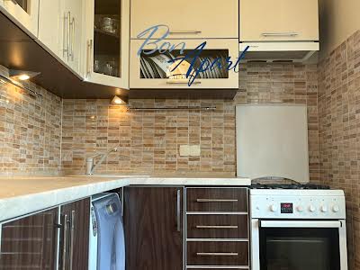 квартира за адресою Авіаконструктора Антонова вул., 17