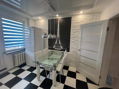квартира по адресу Киев, Урловская ул., 38